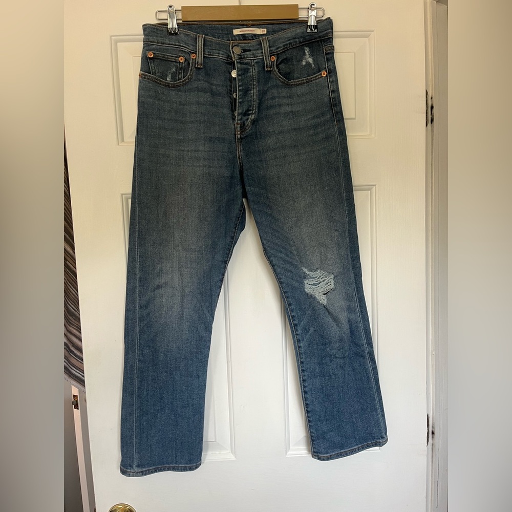 Levi’s Wedgie Straight Capri